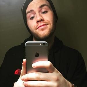 Meet your Posher, Aaron